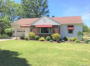 6892 Ward Rd, Niagara Falls, NY 14304