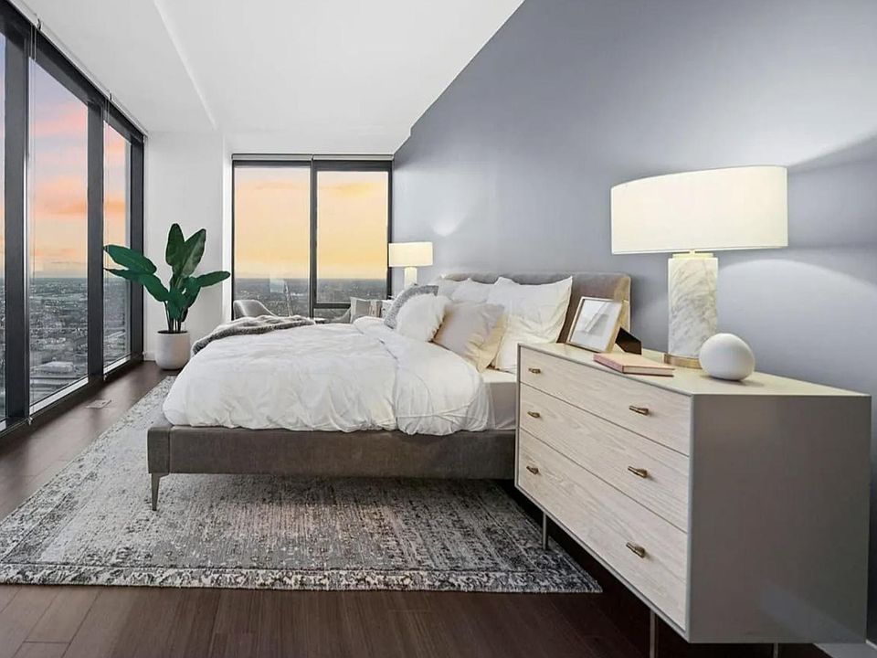 1st image of 1211 S Indiana Ave #1317