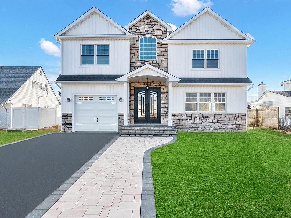 1st image of 42 Autumn Ln