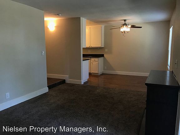 4th image of 3904 H St APT 19