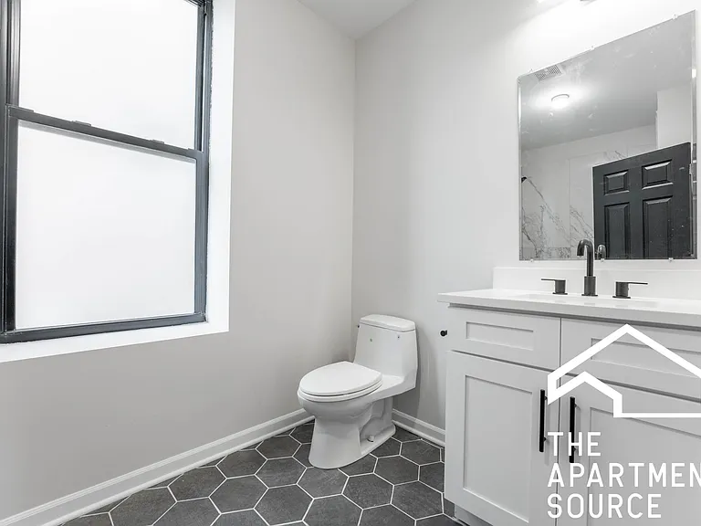 2701 W Thomas St #3 — Photo 12
