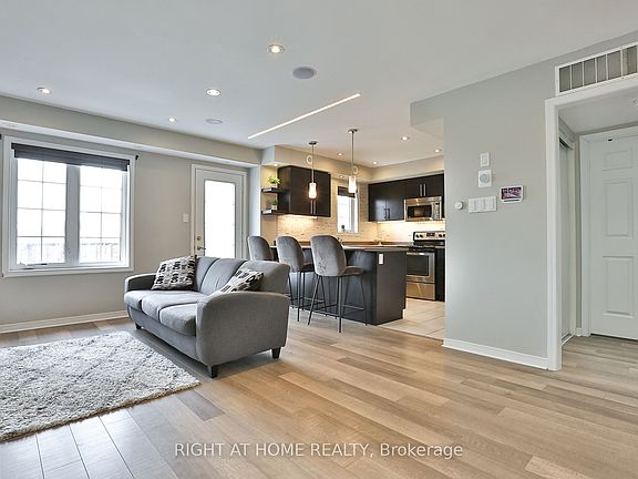 4th image of 168 Kingston Rd W