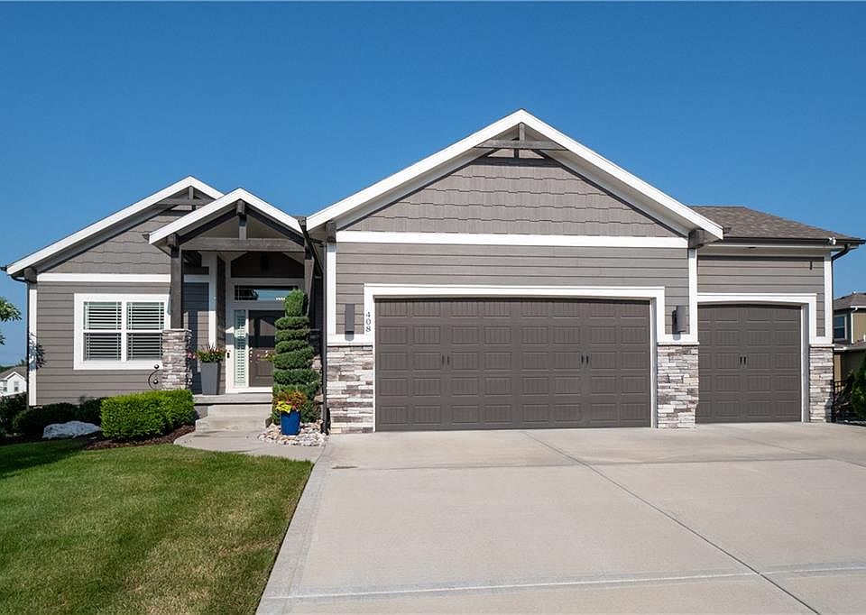 1st image of 408 SE Brookside Dr