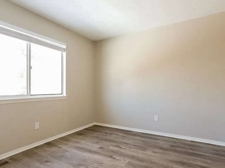19123 E 46th Ave — Photo 12
