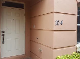 1033 NE 17th Way #104, Fort Lauderdale, FL 33305