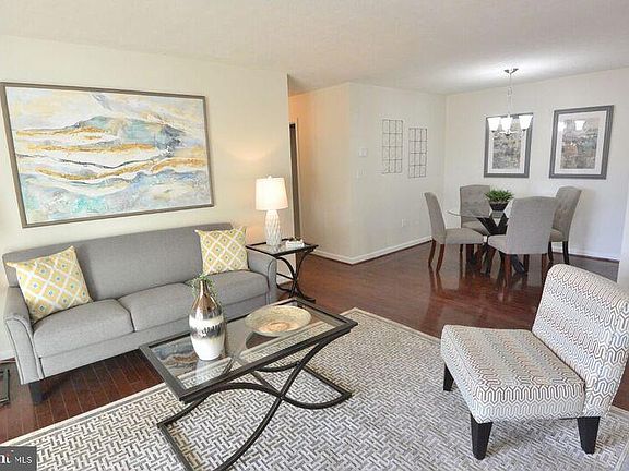 4th image of 7781 Willow Point Dr #7781