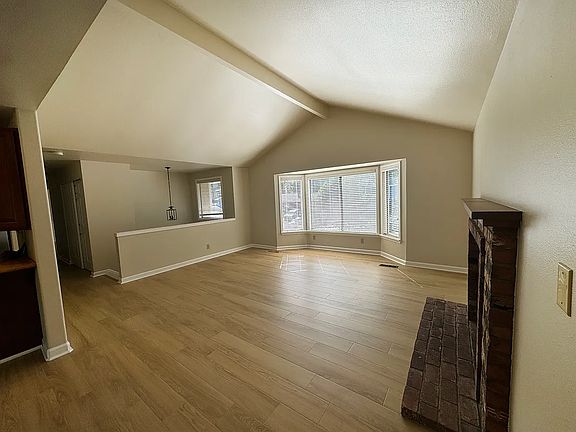 4th image of 802 S 31st St