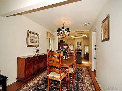 5th image of 442 N Queens Ave