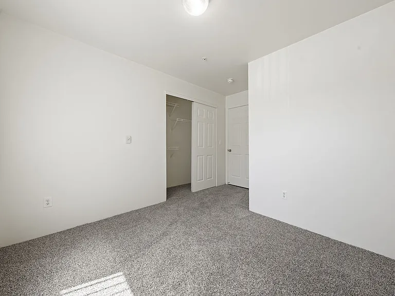 Heron Creek Apartments — Photo 23