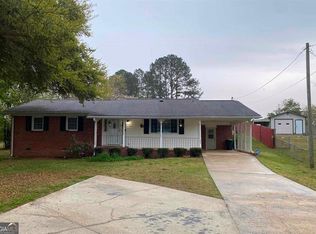 304 Juniper Rd, Warner Robins, GA 31093