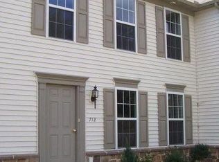 712 E Newport Rd, Lititz, PA 17543