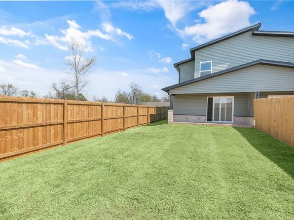 1100 Lockheed St, Bentonville, AR 72712
