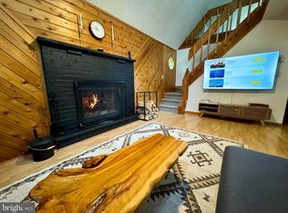 99 Seneca Rd, Albrightsville, PA 18210