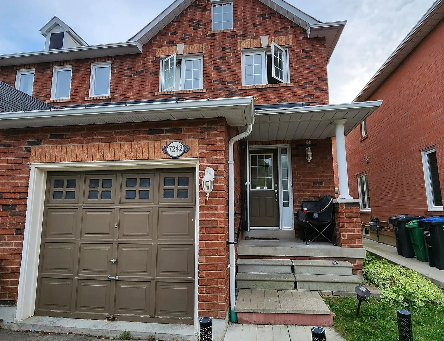 3 bed, $2,550 — Photo 1