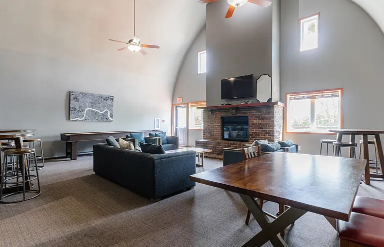 Hamlet Apartments — Photo 13