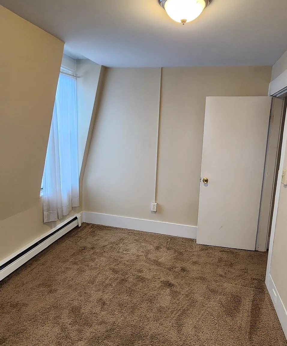 2 bed, 1100 sqft, $1,850 — Photo 3