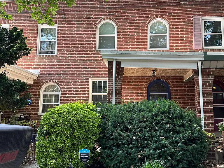 3323 Tilden St — Photo 2