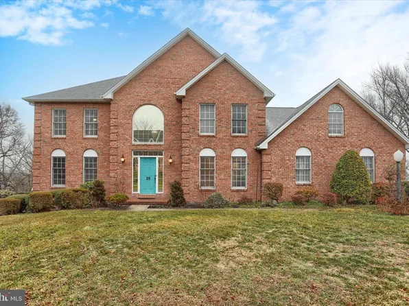 29 Charisma Dr, Camp Hill, PA 17011