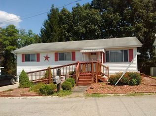 10 Lakeview Ter, Barboursville, WV 25504