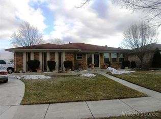 3244 Charity Dr, Sterling Heights, MI