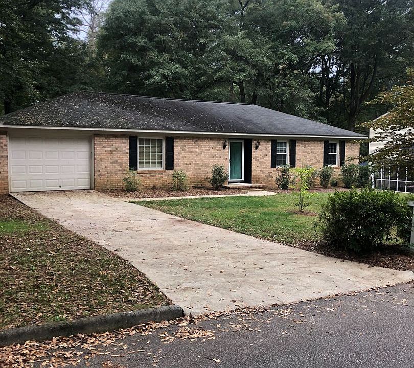 1st image of 120 Valley Forge Dr