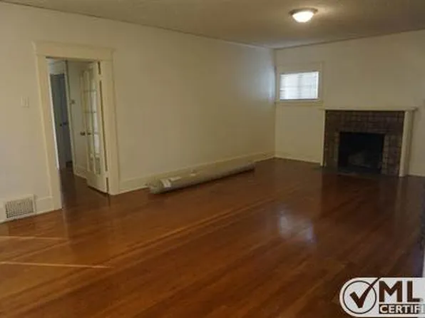 155 N Bonnie Ave, Pasadena, CA 91106