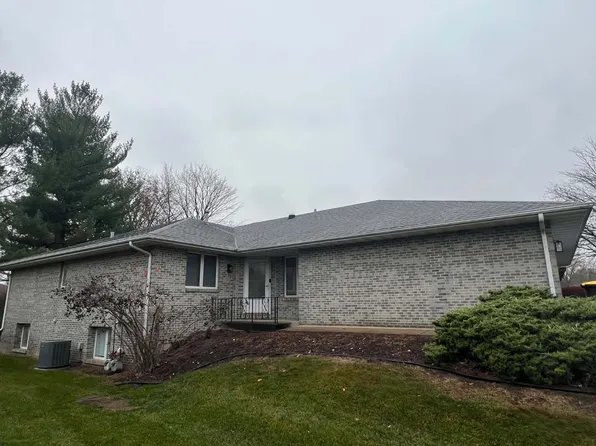 6875 Redansa Dr, Rockford, IL 61108