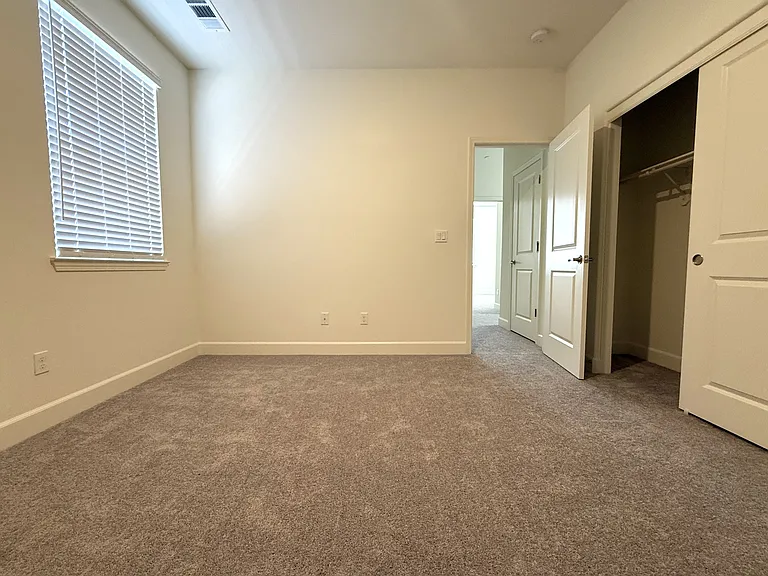 1744 Eagle Landing Dr — Photo 19