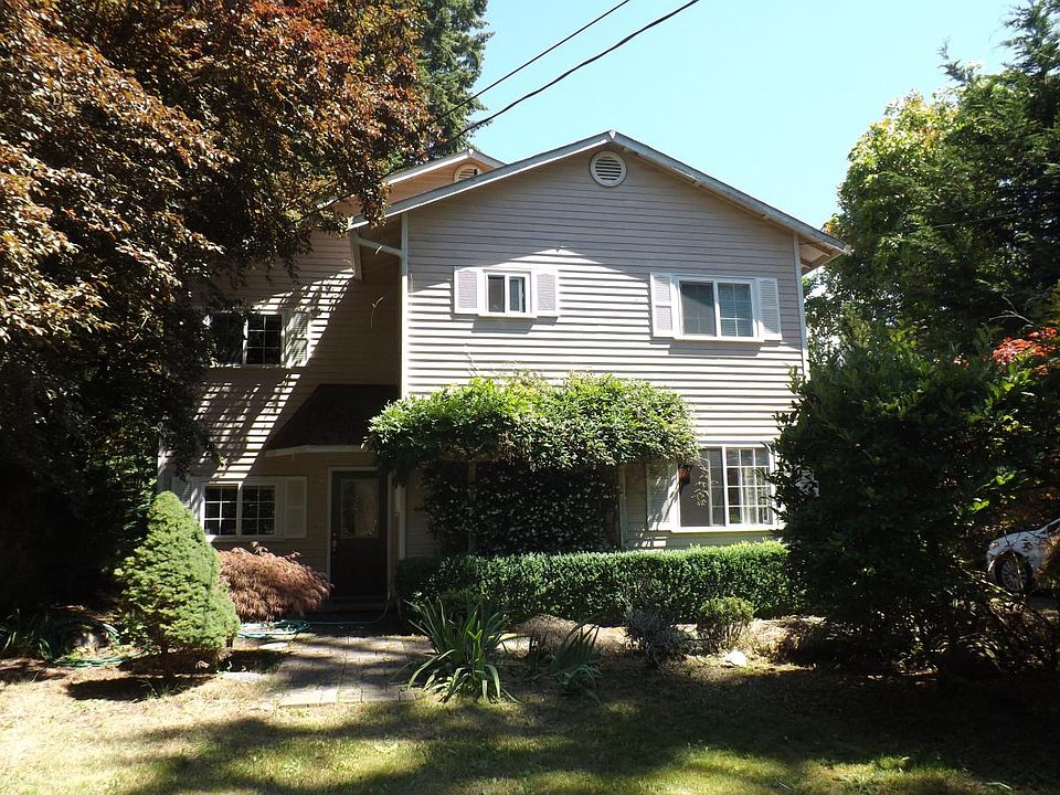 1st image of 16744 N Park Ave N