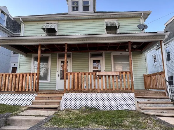 202 Cleveland Ave, Waynesboro, PA 17268
