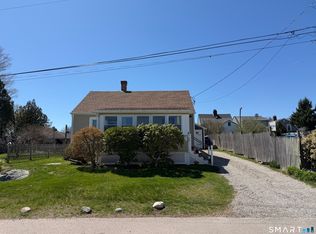 40 Ashworth Ave, Stonington, CT 06378