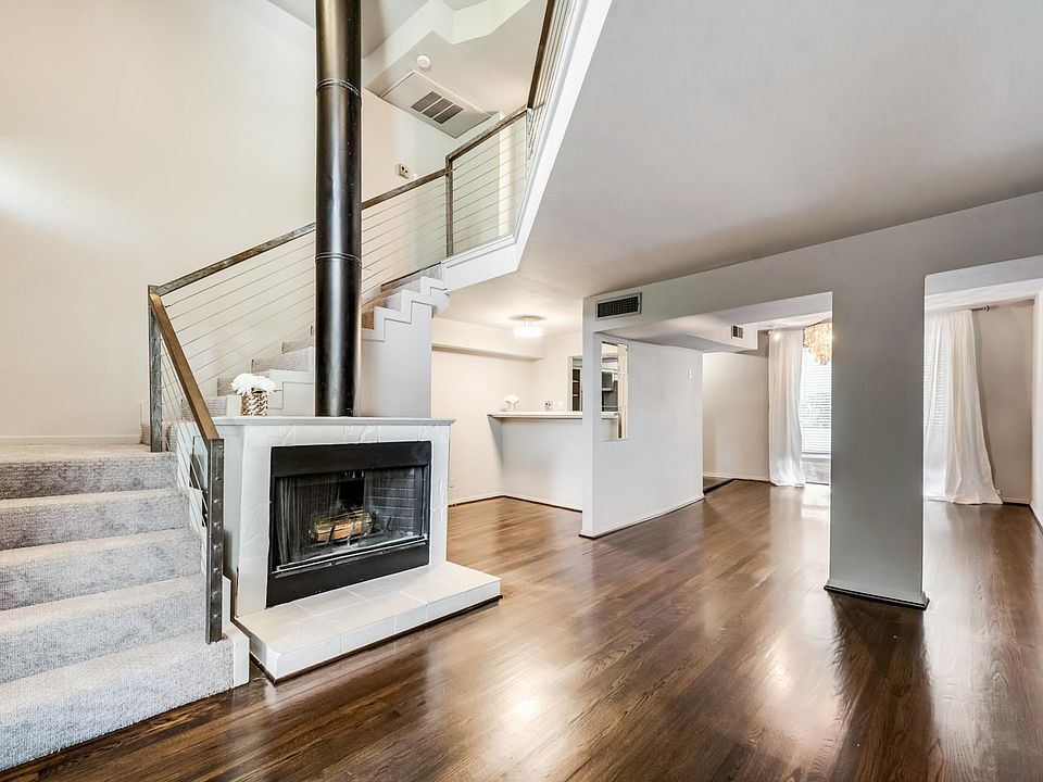 1st image of 6013 Gaston Ave #220