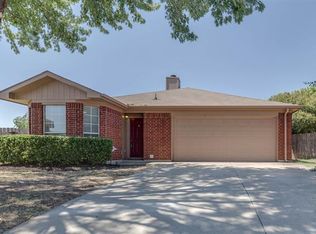 8604 W Coral Springs Dr, Fort Worth, TX 76123