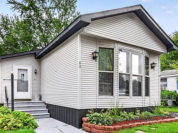 4th image of 38703 N Sheridan Rd #1a1