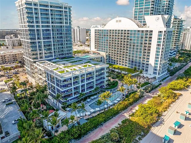 6801 Collins Ave #Penthouse 11 — Photo 39