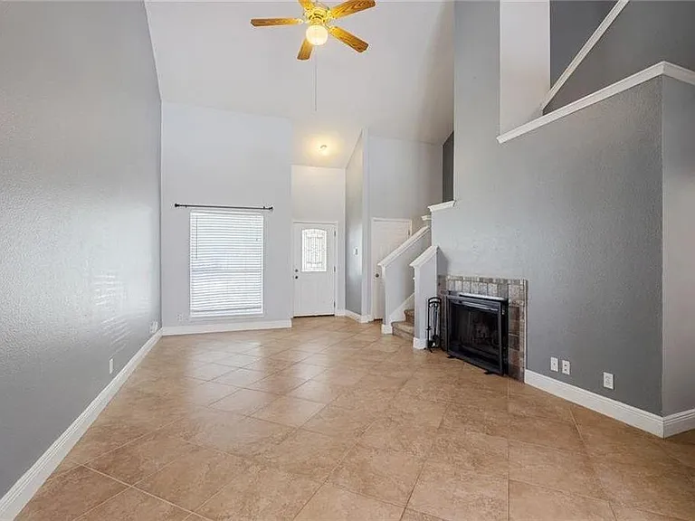 1709 Royal Ascot Dr — Photo 6