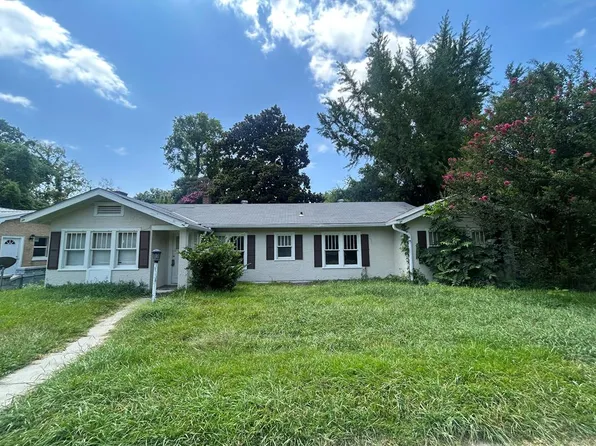 2830 Drummond St, Vicksburg, MS 39180