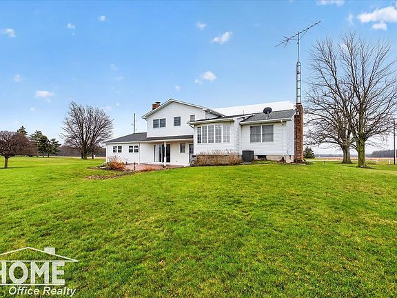 3rd image of 4141 Copas Rd