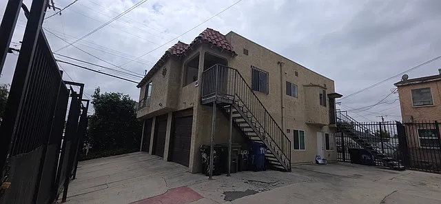 4914 Saint Elmo Dr #A — Photo 2