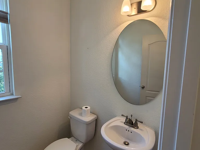 4969 Almandine Ave #1 — Photo 11
