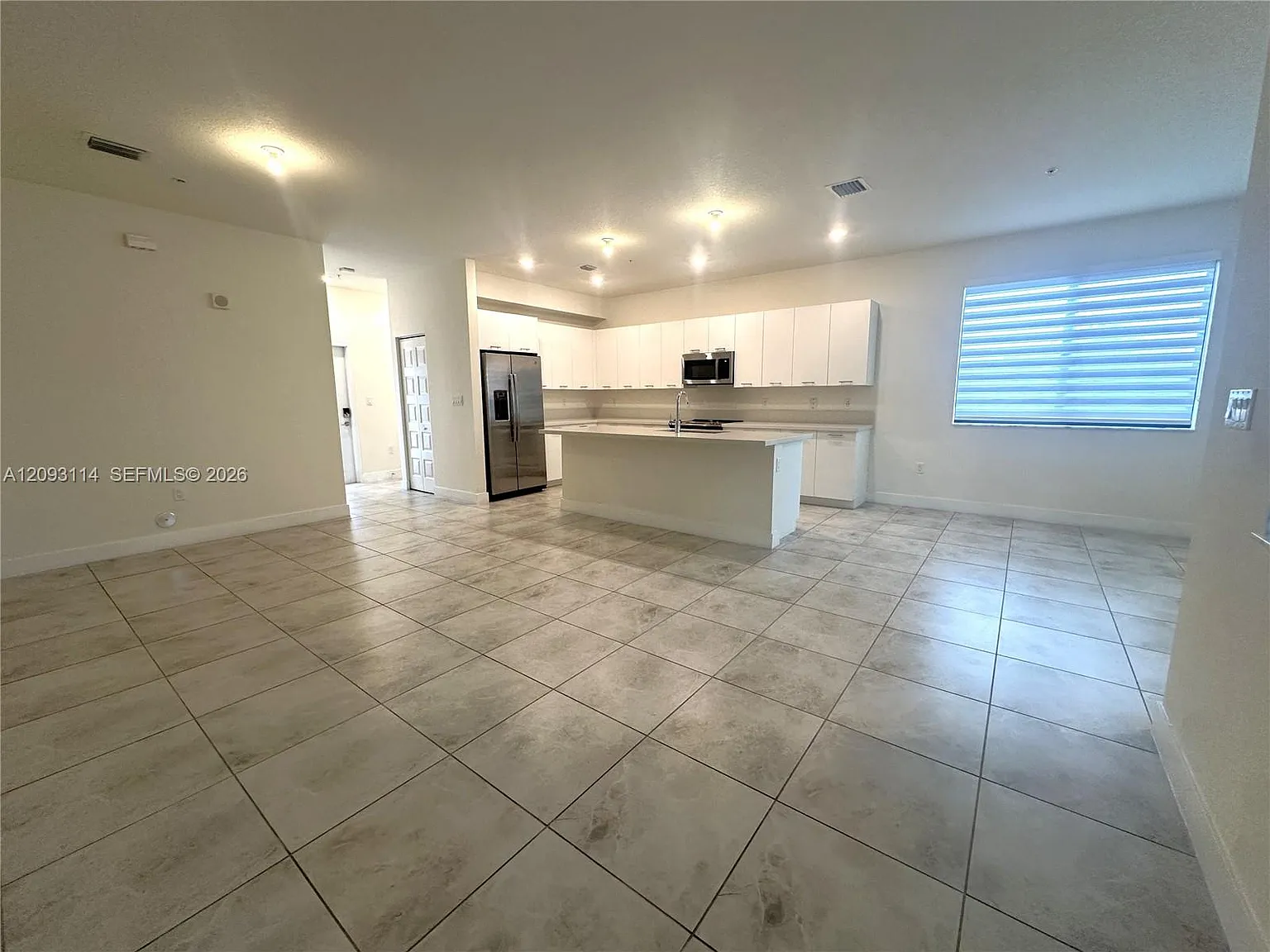 Downtown Doral South Phas — Photo 2