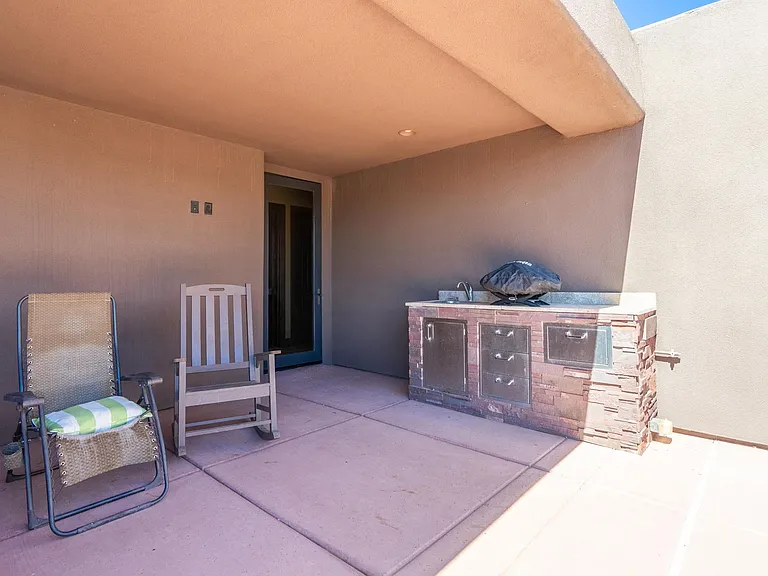 1637 N Olla Cir — Photo 56