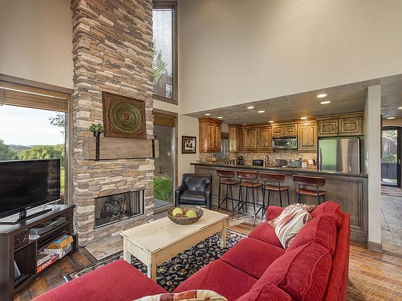 4th image of 1540 Three Kings Dr #67
