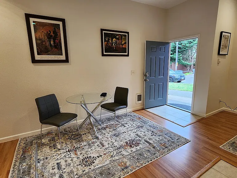 4303 SW Myrtle St — Photo 5