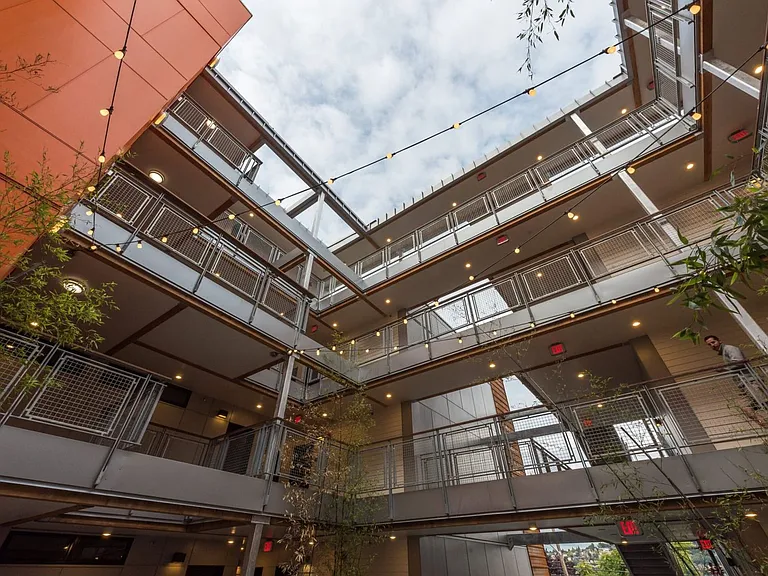 Welcome to Dexter Hayes! Modern convenience with exceptional views! — Photo 24