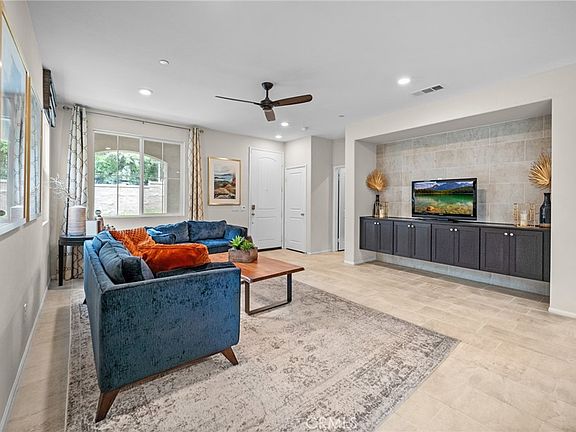 3rd image of 2022 Juniper Ln