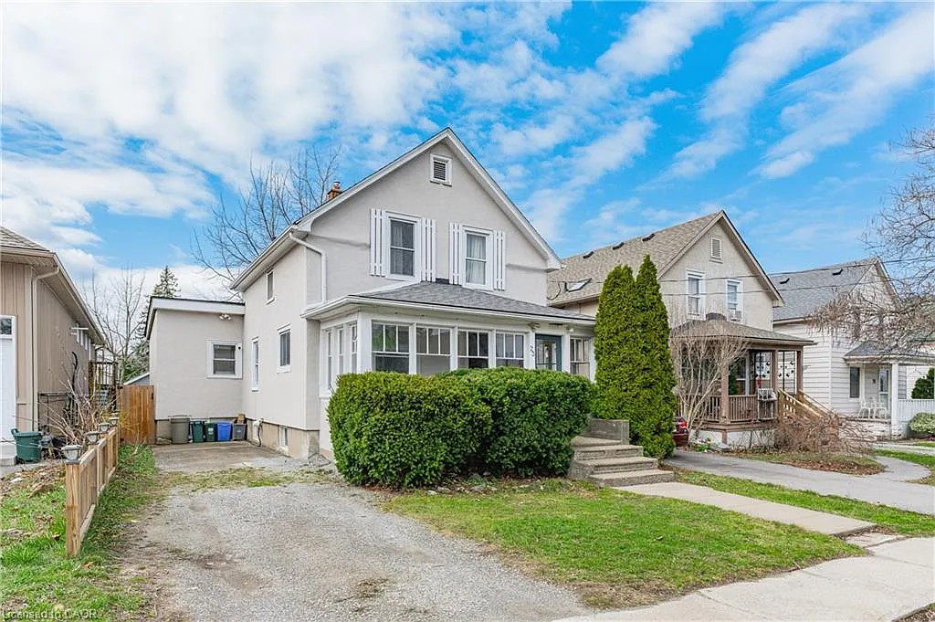 23 Pinecrest Ave photo 1