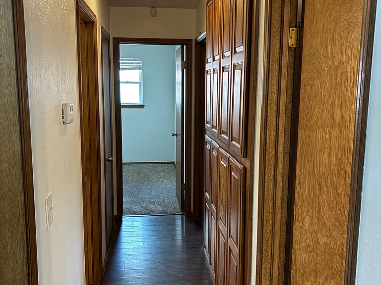 1904 Lanesboro Dr — Photo 11
