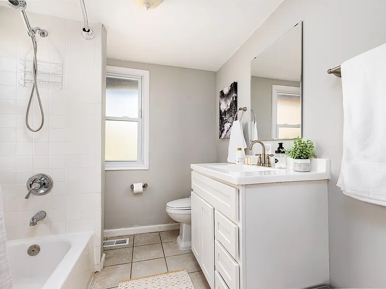 257 Gordon Pl — Photo 14