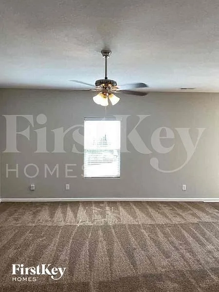 3 bed, 2.5 bath, 1815 sqft, $2,230 — Photo 4